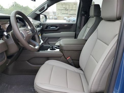 New 2026 GMC Yukon Elevation image 19