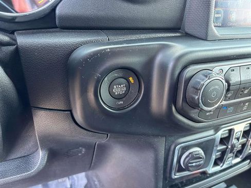 Certified 2021 Jeep Wrangler Unlimited Sahara w/ Cold Weather Group image 24