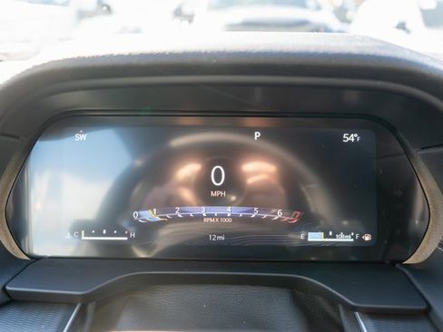 New 2025 Jeep Grand Cherokee Altitude image 18