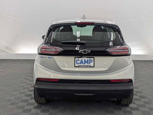 Used 2022 Chevrolet Bolt LT image 4