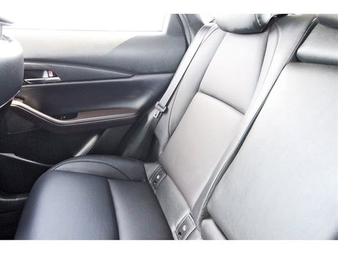 Used 2022 MAZDA CX-30 2.5 Turbo w/ Premium Plus Pkg image 11