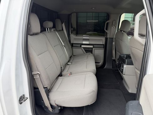 Used 2019 Ford F150 XLT w/ Equipment Group 302A Luxury AWD/4WD image 33