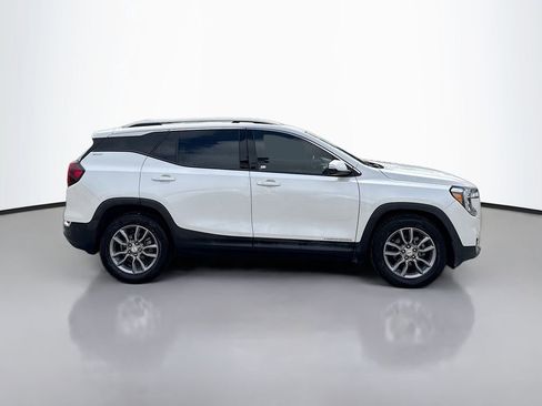 Used 2022 GMC Terrain SLT w/ Infotainment Package II FWD image 8