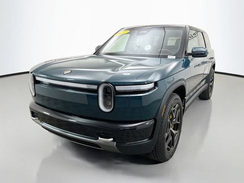 Used 2027 Rivian R2 Performance Dual AWD/4WD image 3