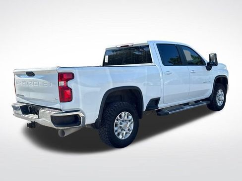 Used 2023 Chevrolet Silverado 2500 LT w/ Convenience Package AWD/4WD image 6