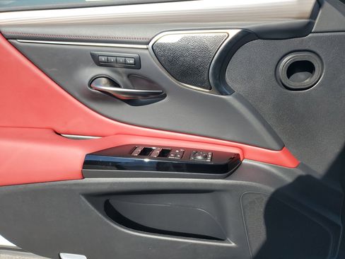 Used 2024 Lexus ES 350 F Sport w/ Accessory Package (Z2) image 24