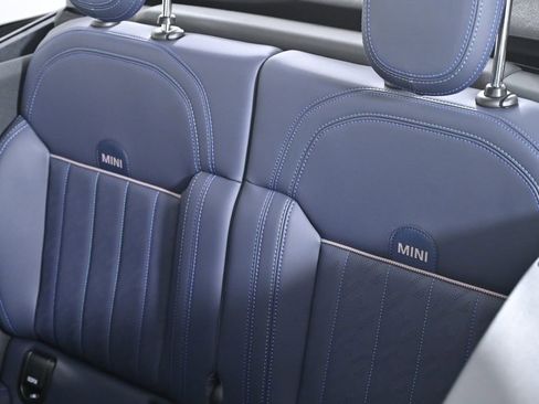 Certified 2025 MINI Cooper S image 32