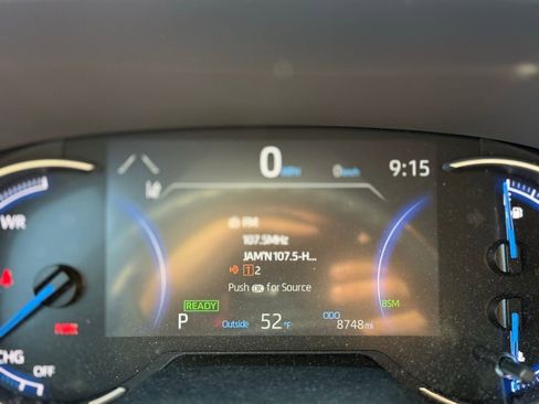 Used 2024 Toyota RAV4 LE image 10