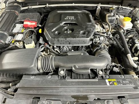 Used 2020 Jeep Wrangler Unlimited Rubicon w/ Quick Order Package 28Y Recon AWD/4WD image 22