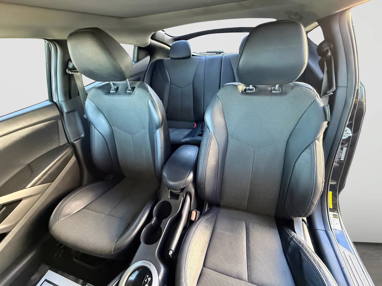Used 2013 Hyundai Veloster w/ Style Pkg FWD image 13