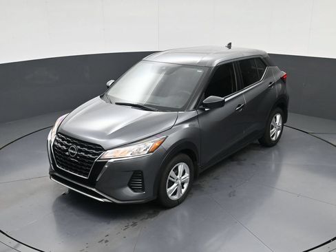 Certified 2025 Nissan Kicks Play S FWD image 29