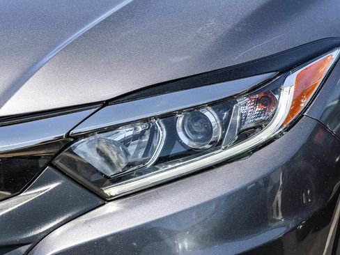 Certified 2022 Honda HR-V LX image 19