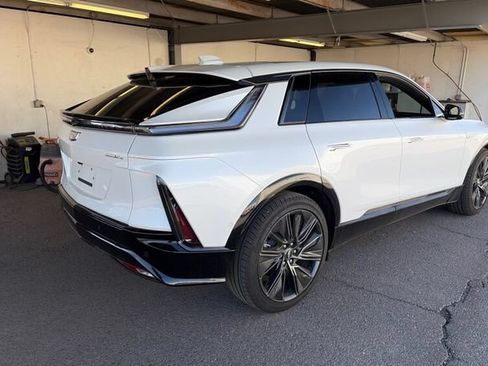 Certified 2024 Cadillac Lyriq Sport AWD/4WD image 4