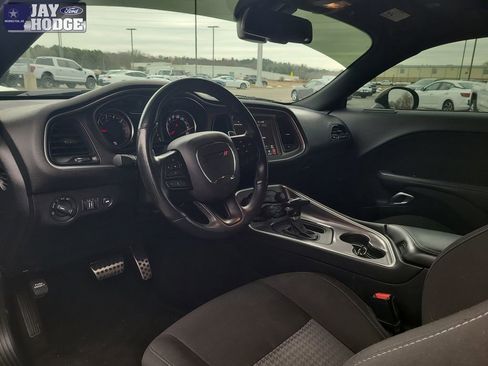 Used 2022 Dodge Challenger R/T Scat Pack w/ Driver Convenience Group image 9