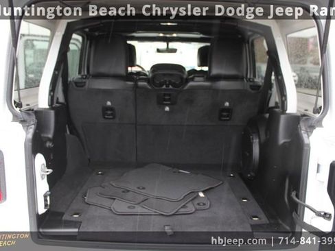 Used 2021 Jeep Wrangler Unlimited Sahara image 46