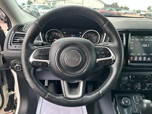 Used 2019 Jeep Compass Limited AWD/4WD image 14