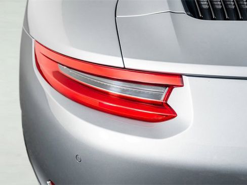 Used 2017 Porsche 911 Carrera image 12