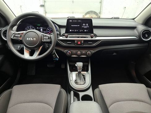Used 2023 Kia Forte LXS FWD image 4
