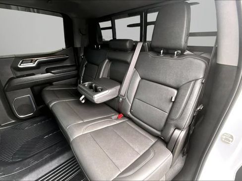 Used 2024 Chevrolet Silverado 1500 LT Trail Boss w/ LT Trail Boss Premium Package AWD/4WD image 26