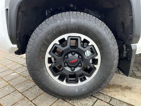New 2026 Toyota Tacoma TRD Off-Road image 10