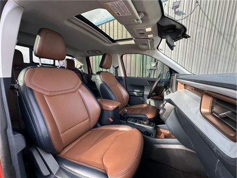 Used 2022 Ford Maverick Lariat w/ Lariat Luxury Package image 15