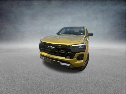 Used 2023 Chevrolet Colorado Z71 AWD/4WD image 6