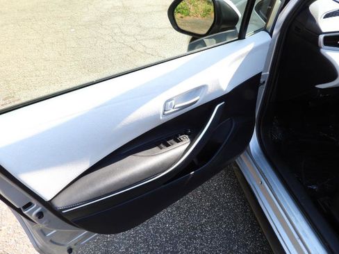 Used 2020 Toyota Corolla SE image 35