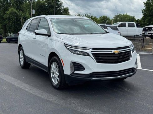 Used 2024 Chevrolet Equinox LT FWD image 2