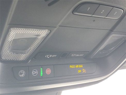 Certified 2023 Chevrolet Traverse Premier image 30