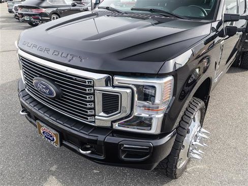 Certified 2022 Ford F350 Platinum image 10