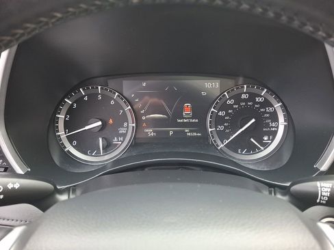 Used 2021 Toyota Highlander XLE image 21