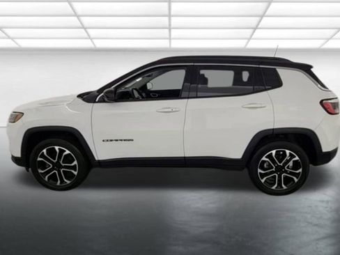 Used 2022 Jeep Compass Limited AWD/4WD image 4