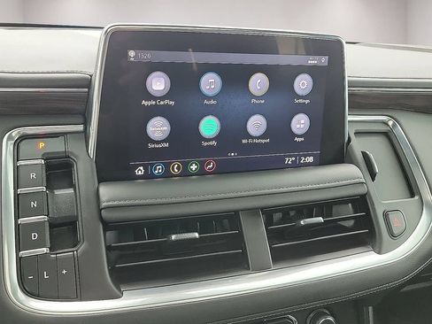Used 2021 Chevrolet Tahoe Z71 w/ Z71 Signature Package AWD/4WD image 16