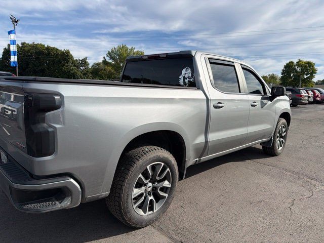 Used 2023 Chevrolet Silverado 1500 RST AWD/4WD image 6