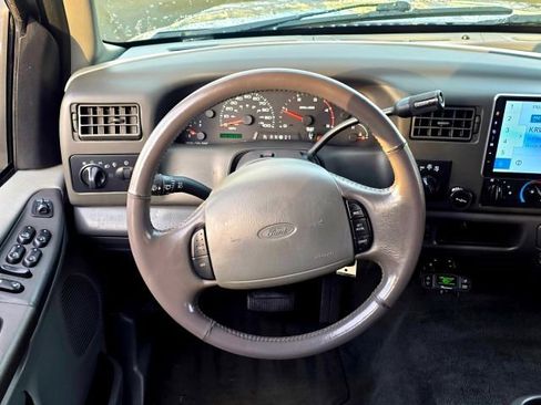 Used 2002 Ford F350 4x4 Crew Cab Super Duty image 12