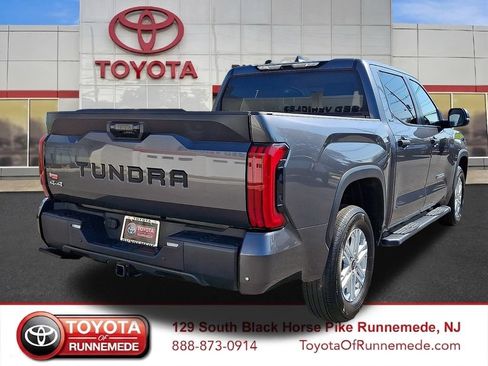 Used 2024 Toyota Tundra SR5 w/ SR5 Convenience Package AWD/4WD image 6