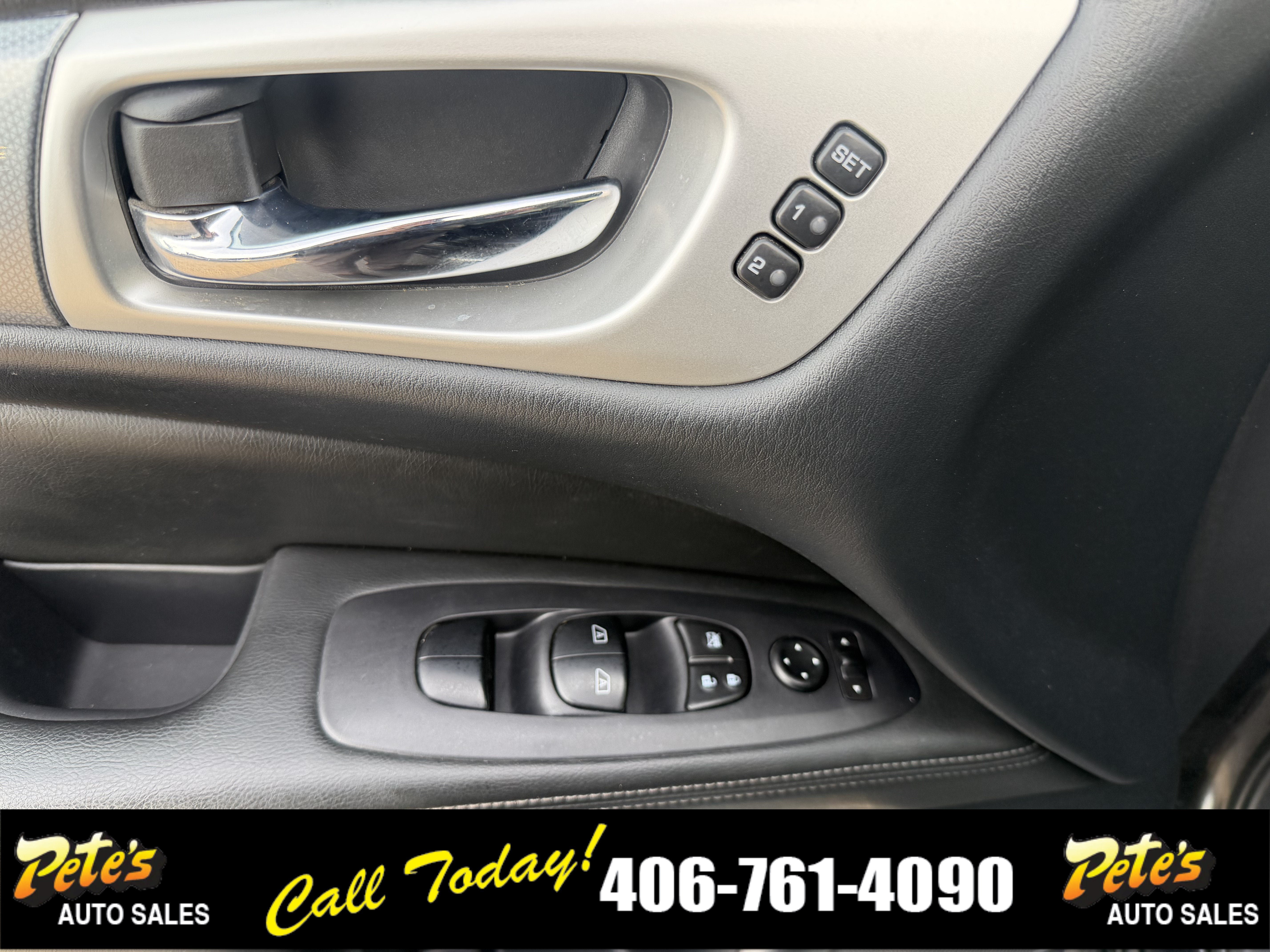 Used 2019 Nissan Pathfinder SL w/ SL Premium Package AWD/4WD image 35