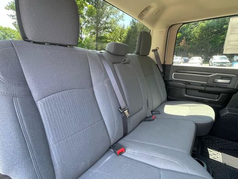 Used 2020 RAM 2500 Big Horn w/ Level 1 Equipment Group AWD/4WD image 25