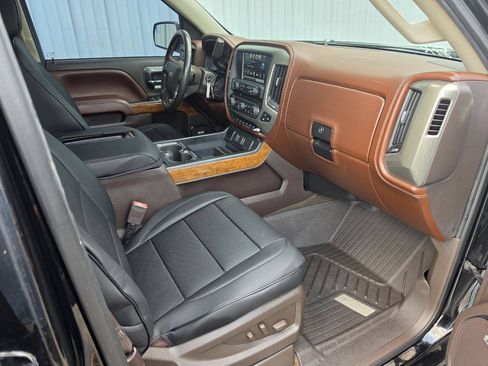 Used 2017 Chevrolet Silverado 1500 High Country AWD/4WD image 5