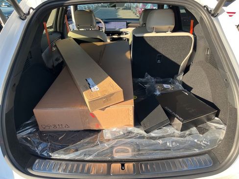 New 2026 Genesis GV70 3.5T Sport Prestige image 6