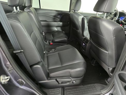 Used 2019 Honda Pilot Touring image 14