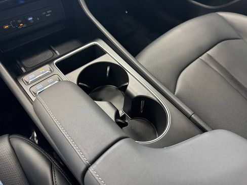 Used 2025 Hyundai Sonata Limited image 39