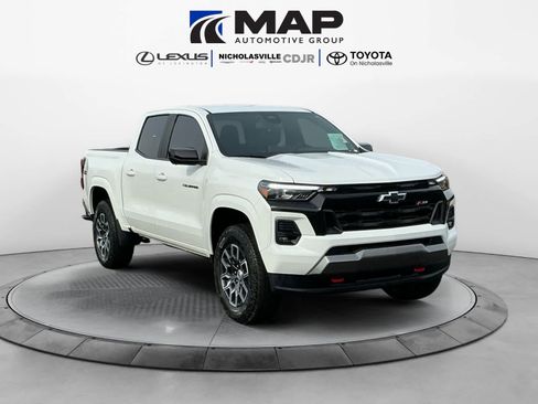 Used 2023 Chevrolet Colorado Z71 w/ Z71 Convenience Package 2 image 7