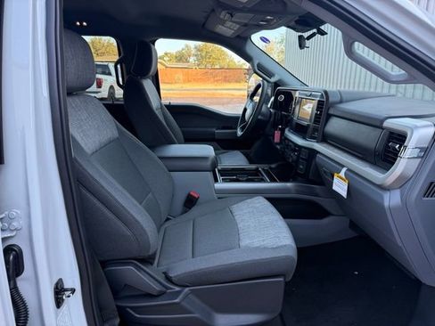 New 2026 Ford F250 XLT w/ FX4 Off-Road Package image 11