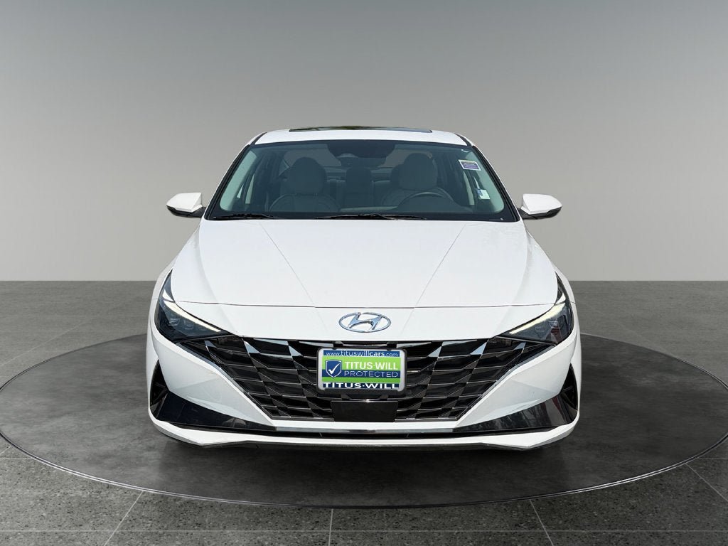 Used 2021 Hyundai Elantra Limited FWD image 2