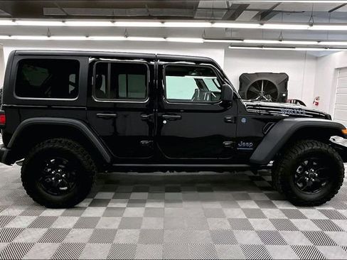 Used 2025 Jeep Wrangler Unlimited Sport S 4xe image 15
