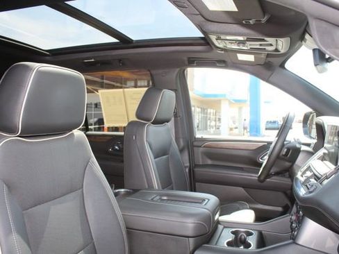 Used 2023 Chevrolet Tahoe Premier image 16