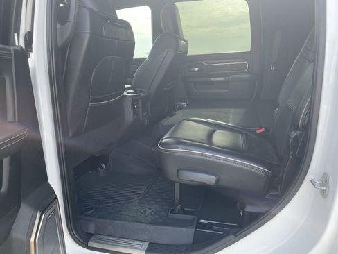 Used 2019 RAM 3500 Limited image 15