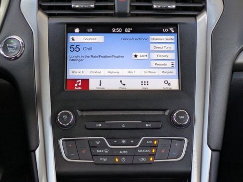 Certified 2018 Ford Fusion Energi SE image 16