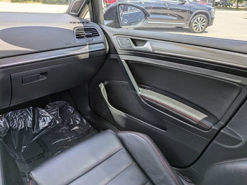 Used 2018 Volkswagen GTI S image 16